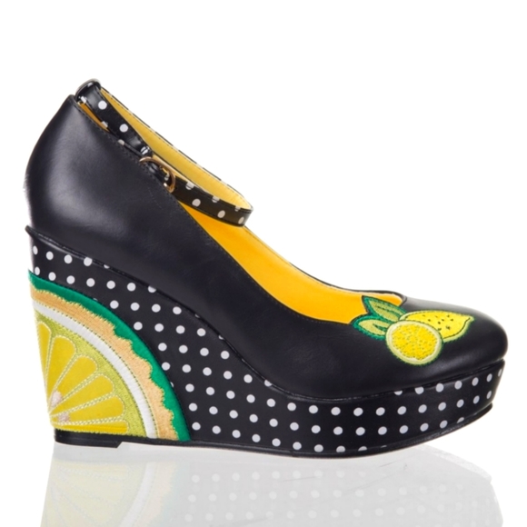 Banned Apparel Pin Up Lemon Wedge Shoes - Picture 5 of 6